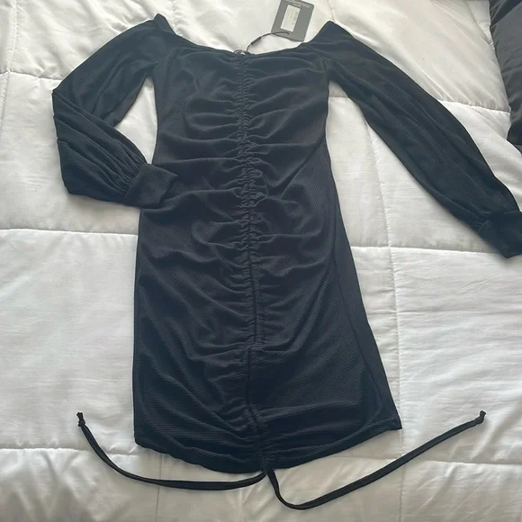 Black dress - Picture 1 of 4